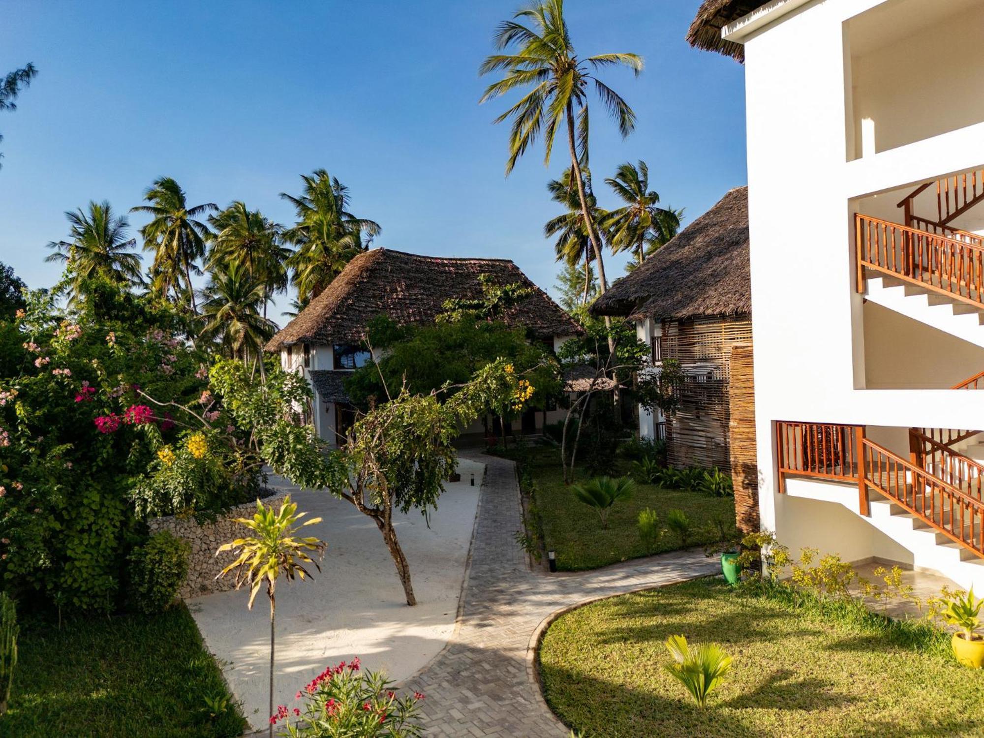 Manolo Beach Resort Uroa Eksteriør bilde