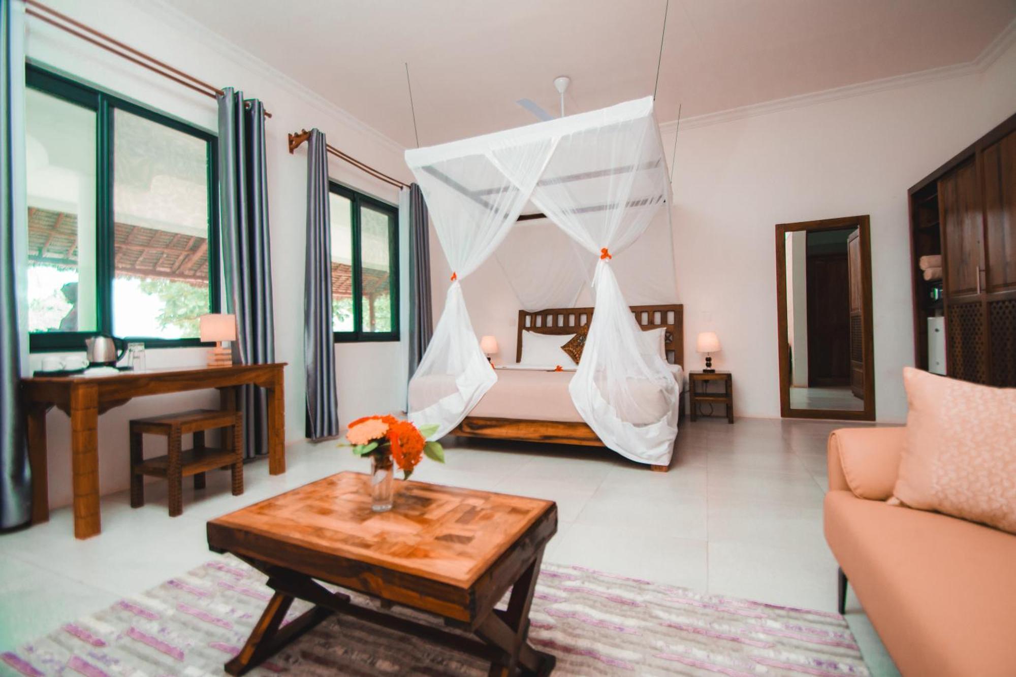 Manolo Beach Resort Uroa Eksteriør bilde